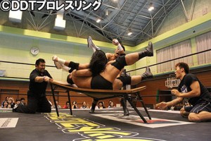 higuchi-table-crash