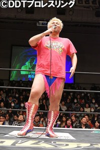 dino-welcomes-akebono