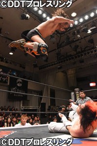 takanashi-doubleknee